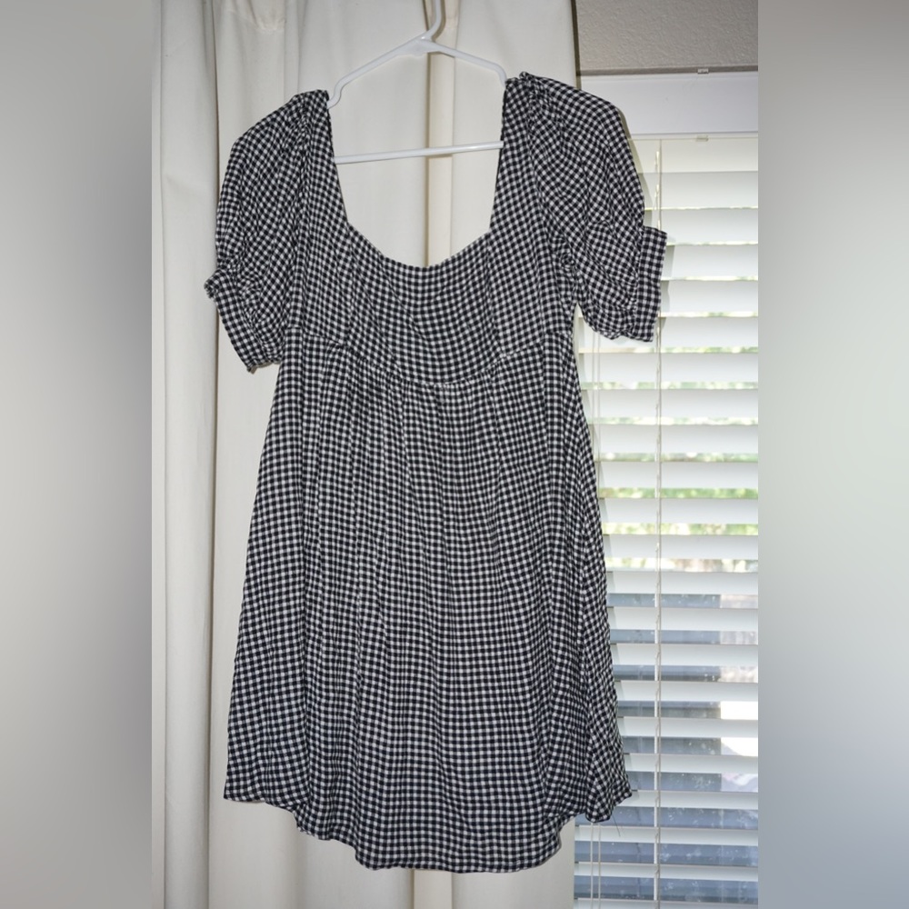 Plaid mini dress with puff sleeves